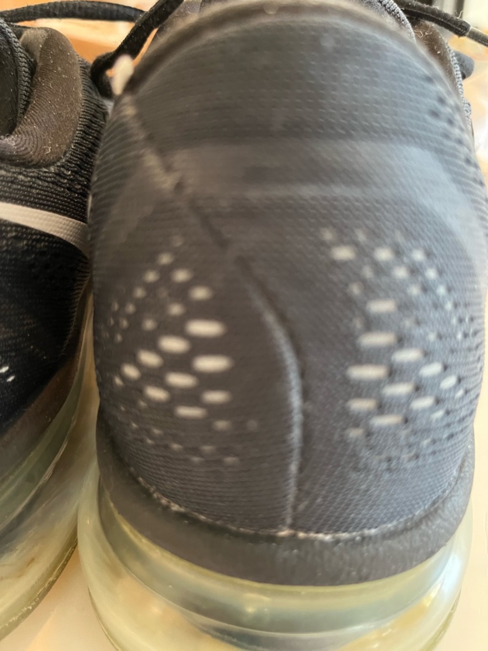 Nike Men’s Air Max 2016 Black with White Swoosh - Picture 5 of 10